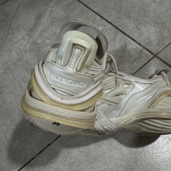 Balenciaga Tyrex Sneaker - Picture 3 of 10